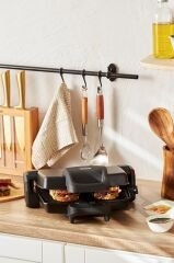 Toastbuster 1337H Çıkarılabilir Plakalı 4 Ekmekli Tost Makinesi 1800 W  Siyah